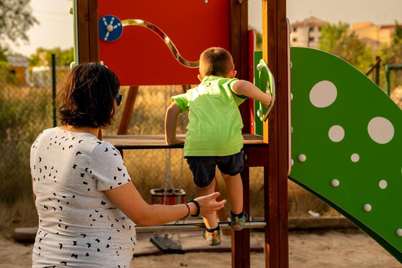 Slow Life Camping Venta Del Moro Kültér fotó