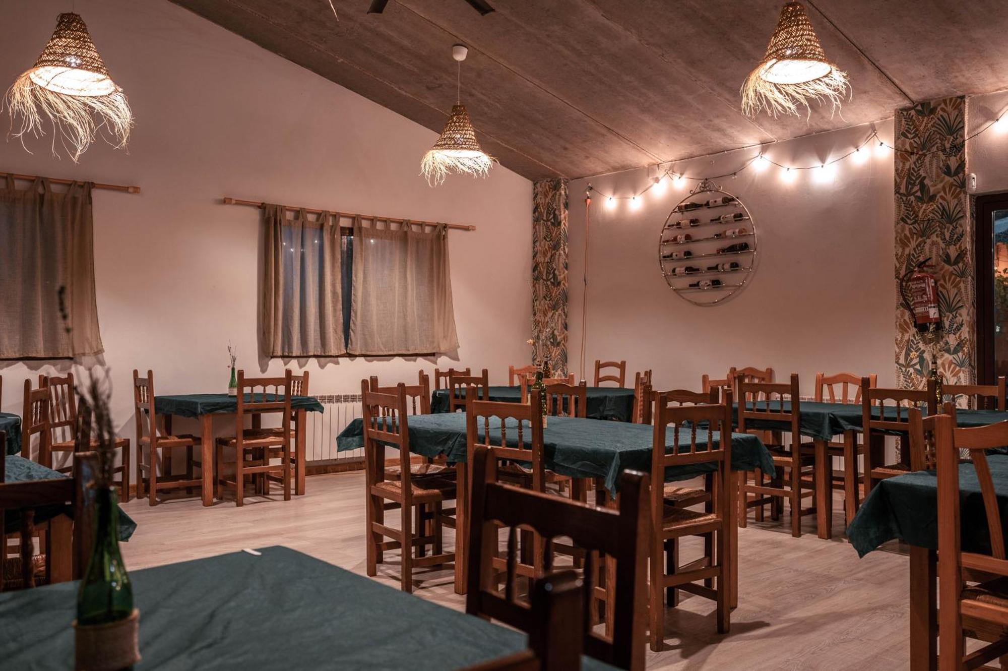 Slow Life Camping Venta Del Moro Kültér fotó
