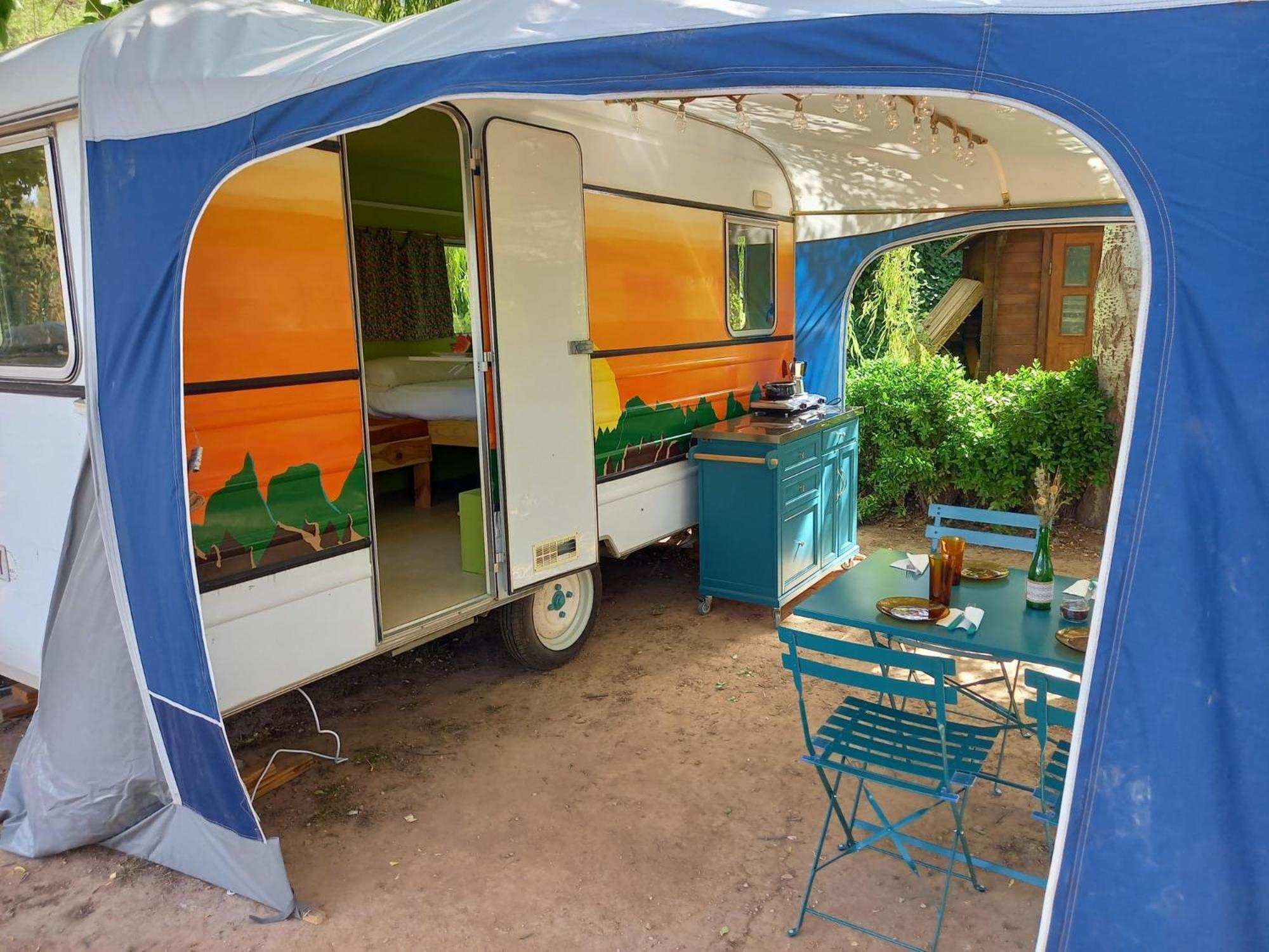 Slow Life Camping Venta Del Moro Kültér fotó