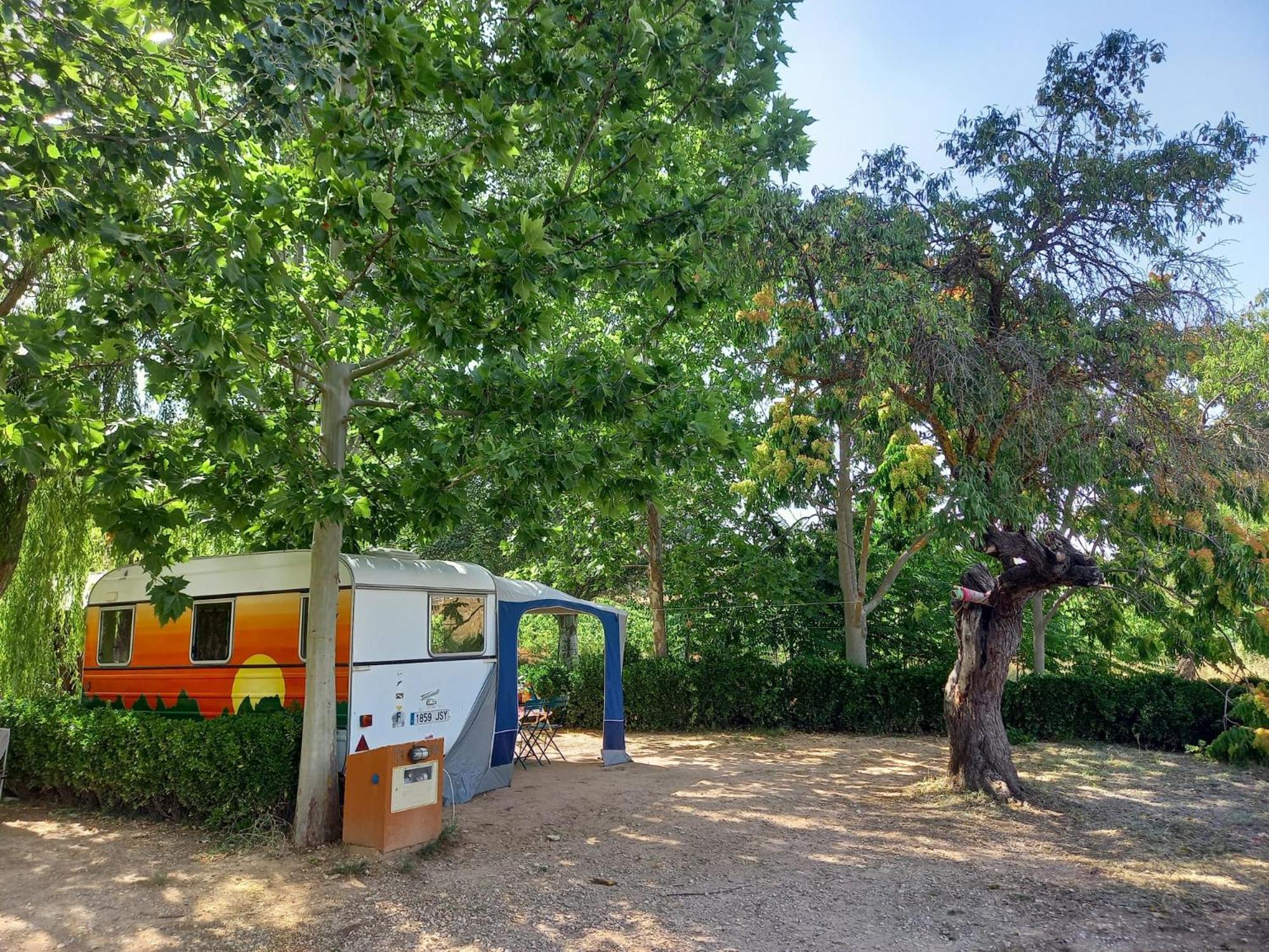 Slow Life Camping Venta Del Moro Kültér fotó